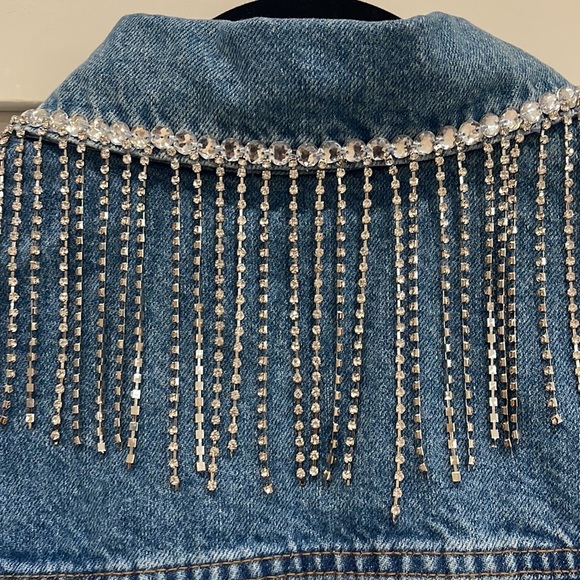NWT UNIQUE QUEEN 🐝 INSPIRED DENIM JACKET - Picture 3 of 7